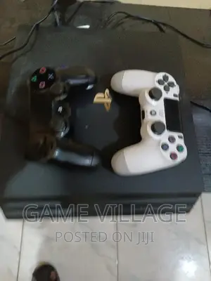 Uk Used Playstation 4 Pro With 16 Downloaded Games