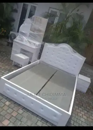 4.5*6 Quality Bedframe With Dresser