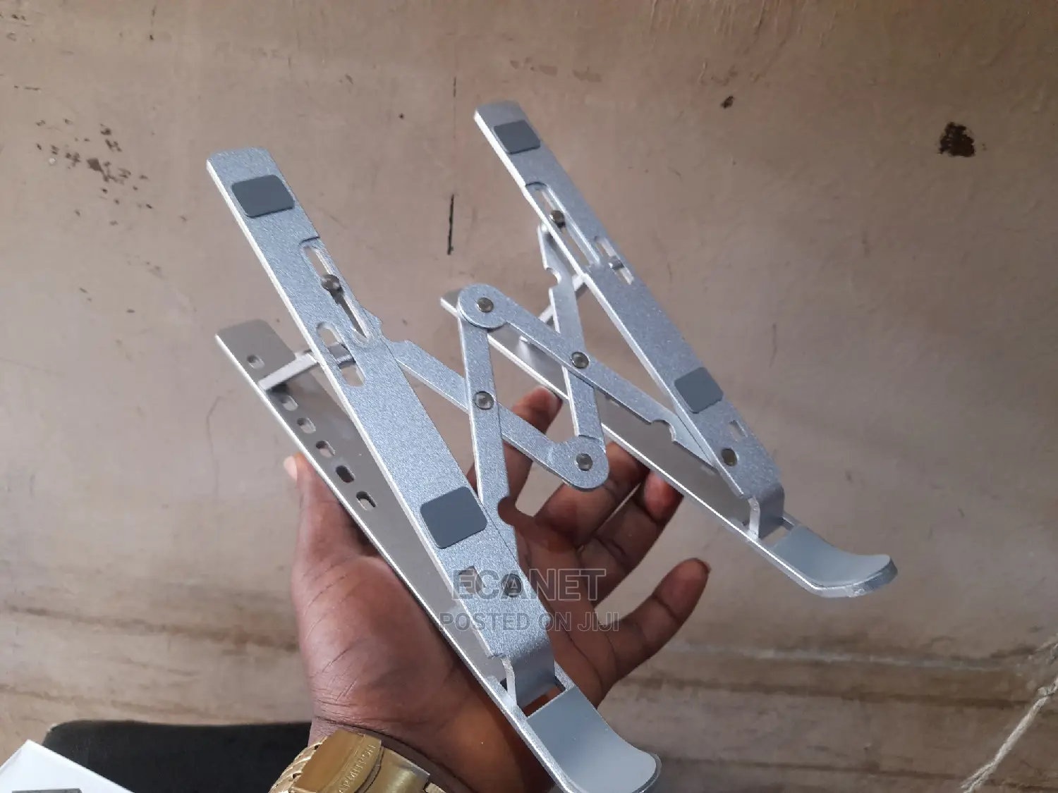 Quality Adjustable Laptop Stand.