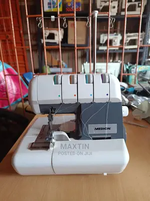 4thread Overlock Weaving Machine
