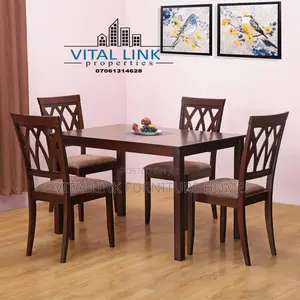 Well Designed Dinning Set