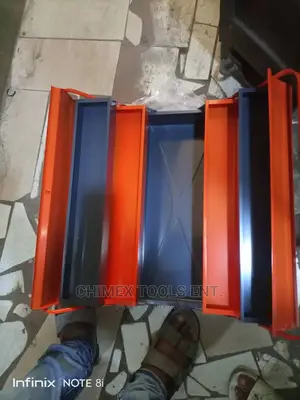 Hand Iron Box