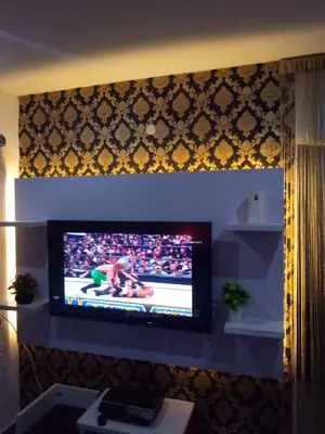 Tv Stand / Tv Console