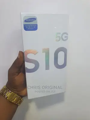New Samsung Galaxy S10 5G 256 GB Silver