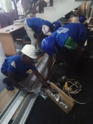 Automatic Boxed Rolled Door