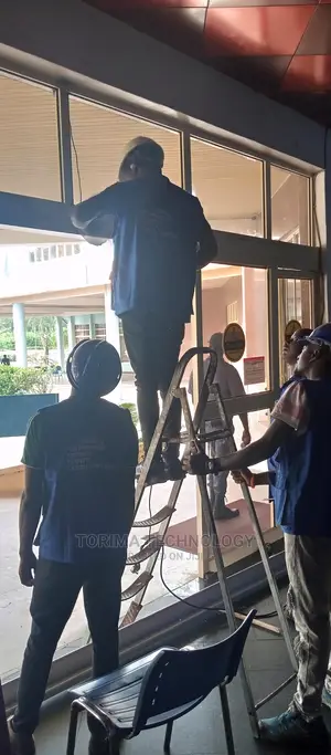 Automatic Bi-Folding Door