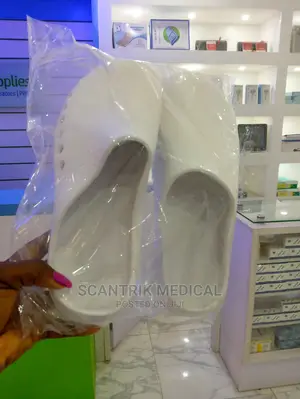 Comfortable Footy White Medical Clogs
