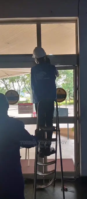 Auto Revolving Door