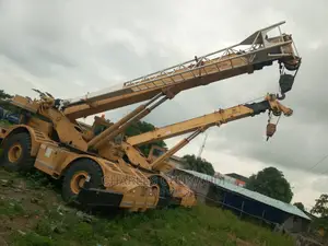 40tons 4x4 Crane Fairly Used