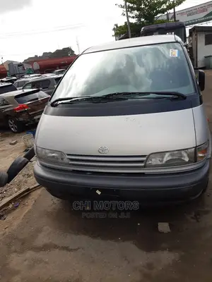 Toyota HiAce 1999 Silver