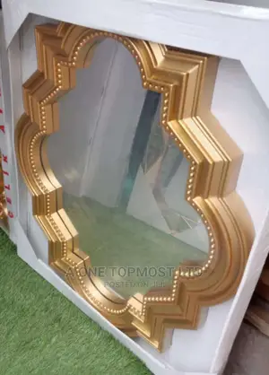 Design Gold Mirror