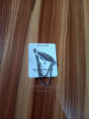 LU; Wing Chain Unisex Tassel Brooch- Jewelry