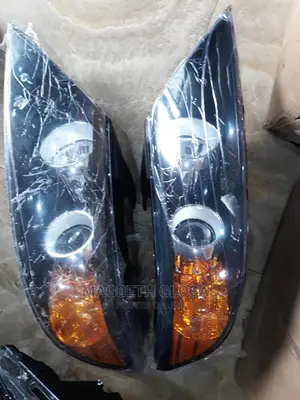 Headlamp Kia Sorento 2012.