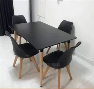 Eames Dining Table With 4 Seaters