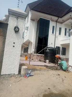 Furnished 2bdrm Block of Flats in Surulere for rent