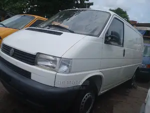 Volkswagen Transporter 2004 White