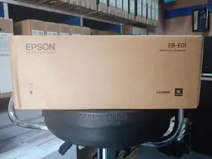 Brand New Projector Epson Eb-E01 3300 Lumens