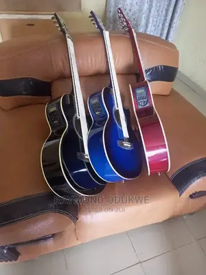 Semi Acoustic Electric Guitar With Bag and Strap