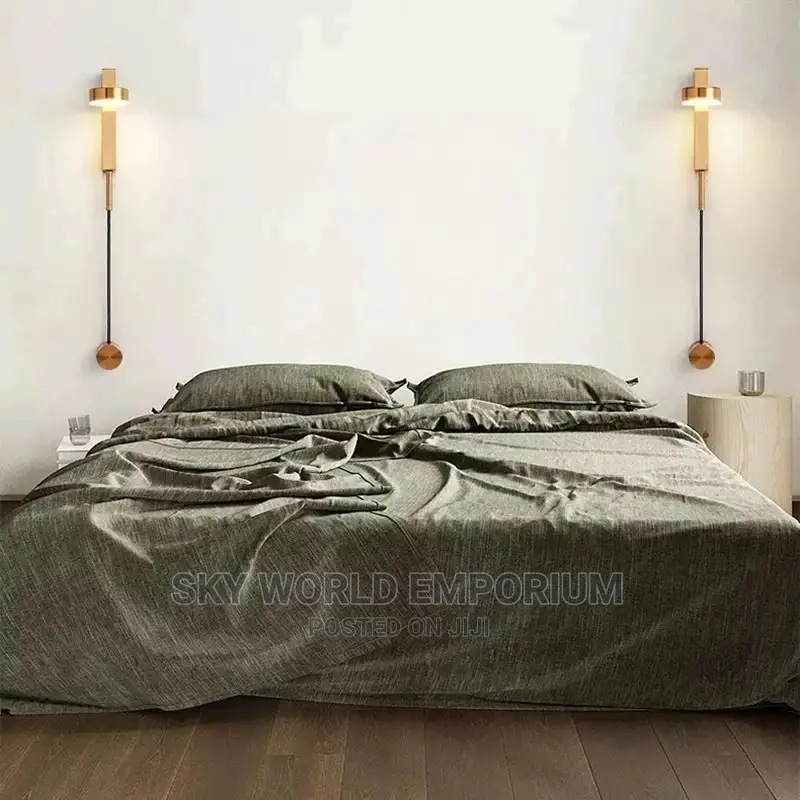 Simple Rotatable Wall Light