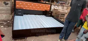 Bed 6 by 7 With 2 Bed Side