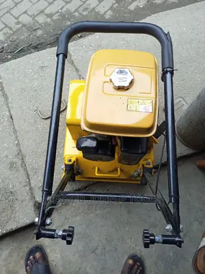 Compactor Machine C90