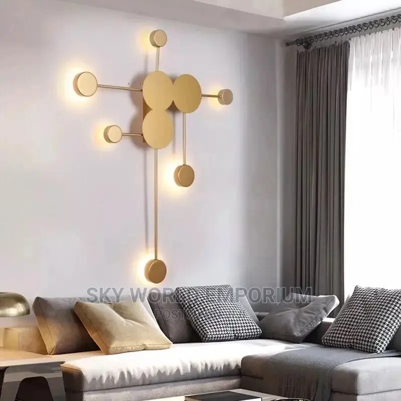Postmodern Simple Wall Light