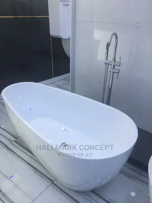 Free Standing Bath Tubs With Chrome Mixers