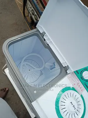 Hisense 5kg Wash and Spin Washing Manchine.