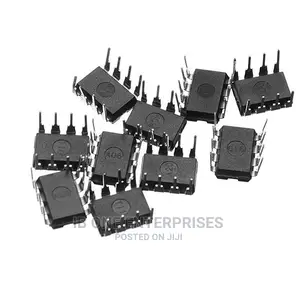 Free Shipping 10 X New NE555 NE555P NE555N 555 Timers DIP-8