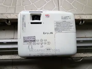 Prime Quality Epson Projector