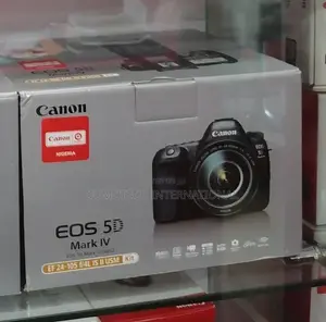 Canon EOS 5D Mark IV With 24-105mm Lens Camera