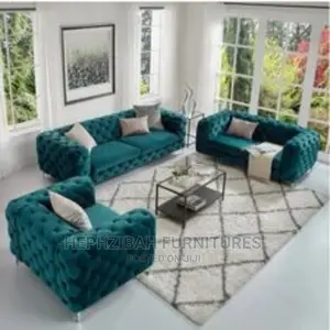 6 Seaters Tufted Chesterfield Sofa With Pillow