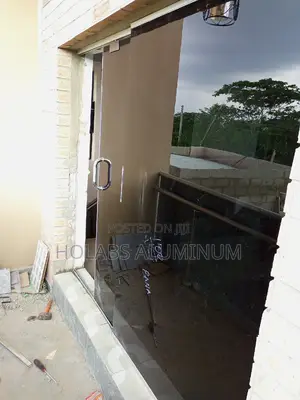 Framless Sliding Door
