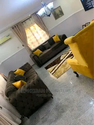 7 Seater Chesterfield Sofa With Kings Chair