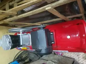 Sollant Air Compressor 5hp 250litre