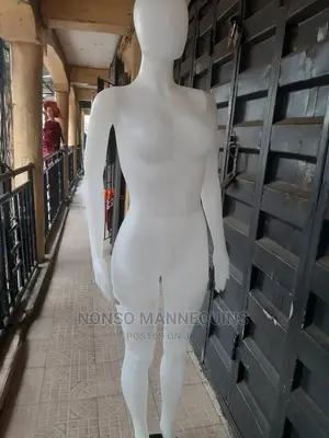 Faceless Size 10 Detachable Waist and Hands Mannequin