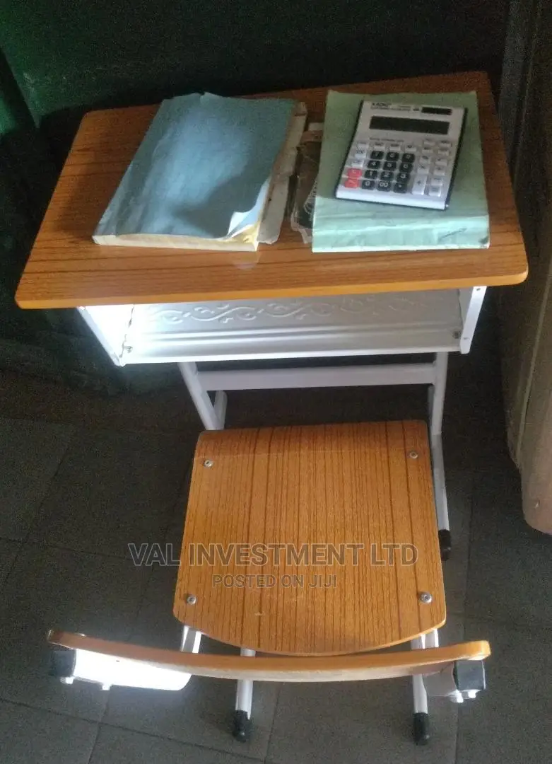 Student Desk.