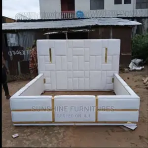 Full Upholstery Family Size Bedframe 6/6ft
