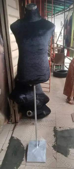 Metal Base Adjustable Height Male Dressform Stand