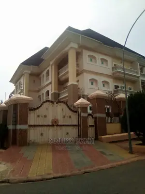 4bdrm Townhouse/Terrace in Gusape Heaven, Guzape District for Sale