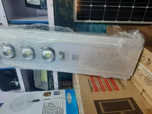 300watts DS Solar Street Light