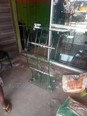 High Quality Glass Pulpit