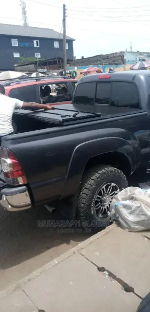 Pick Up and Jeep Boot Cover.