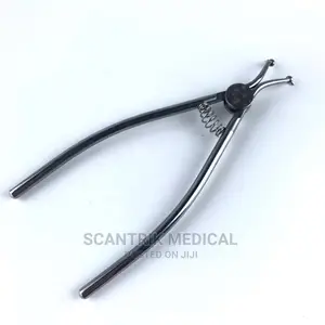 Stainless Steel Forceps Application