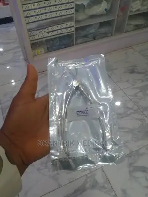 Hospital Supplies Dental Forceps Application