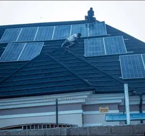 Canadian 300w Solar Panel