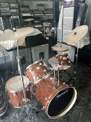 Double Cymbals Mackiee Drum Set.