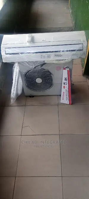 Fairly Used, Foreign Used 1hp Lg Low Voltage Air Conditioner