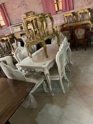 Royal Dining Table