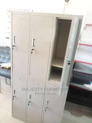 6 Door Locker